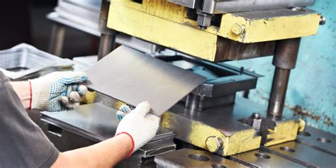 Metal Shearing & Cutting Services 